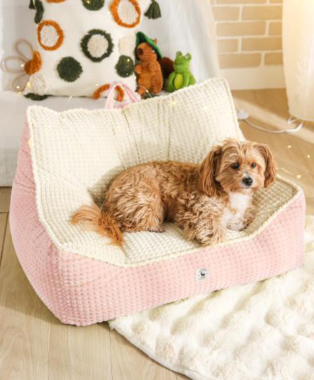 Портативный и удобный диван для домашних животных