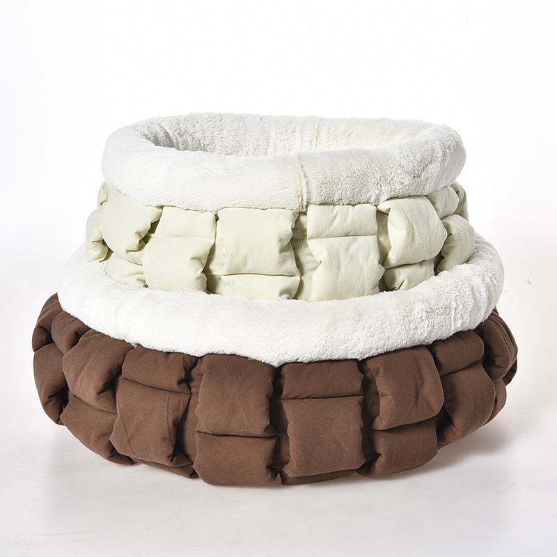 Съёмная подушка лежанка для кошек в стиле Michelin