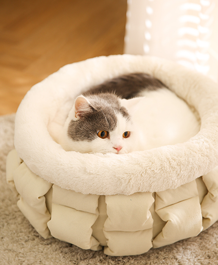 Съёмная подушка лежанка для кошек в стиле Michelin