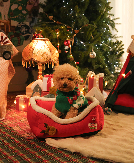 Фабричная поставка: рождественская лежанка для собак — мягкое плюшевое гнездышко с игрушкой